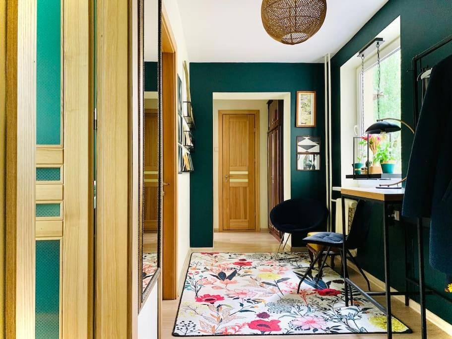 Huoneisto Three Bedroom With Two Terraces For 7people+baby *